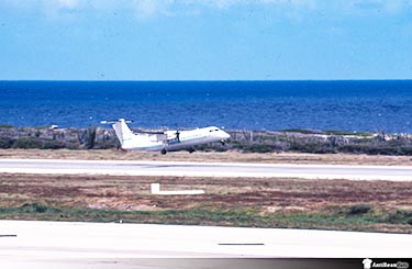 ALM Bombardier Dash 8 - taking off from Curacao International Airport - HATO
