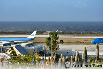 KLM Airbus A330 - taxiing to take off