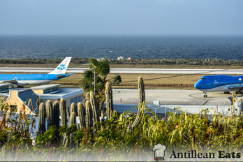 KLM Airbus A330 - taxiing to take off