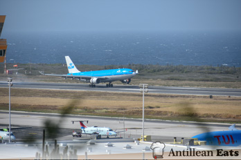 KLM Airbus A330 - approaching Curacao Airport