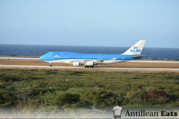 KLM - Boeing 747 taxiing at Curacao Airport